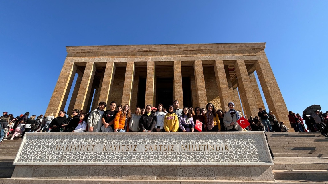 29 Ekim Cumhuriyet Bayramı etkinliklerimiz kapsamında, 26 Ekim Cumartesi günü Anıtkabir ziyaretimizi gerçekleştirdik.