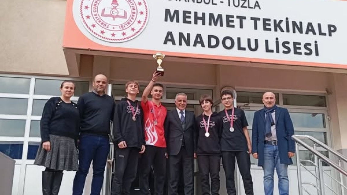 İstanbul Valiliği Petrol Ofisi Okul Spor Kulüpleri Satranç Turnuvasında Tuzla 2. Olduk.